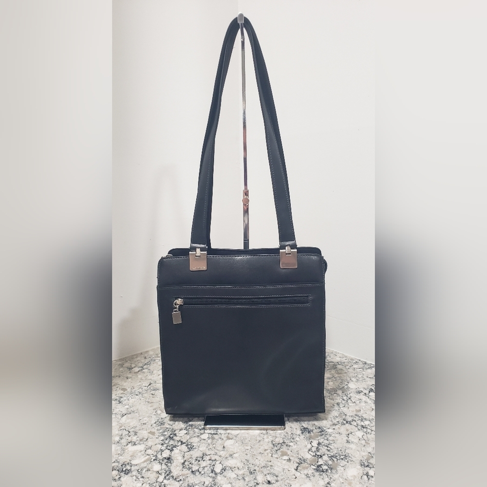 Liz Claiborne Black Leather And Nylon Shoulder Purse